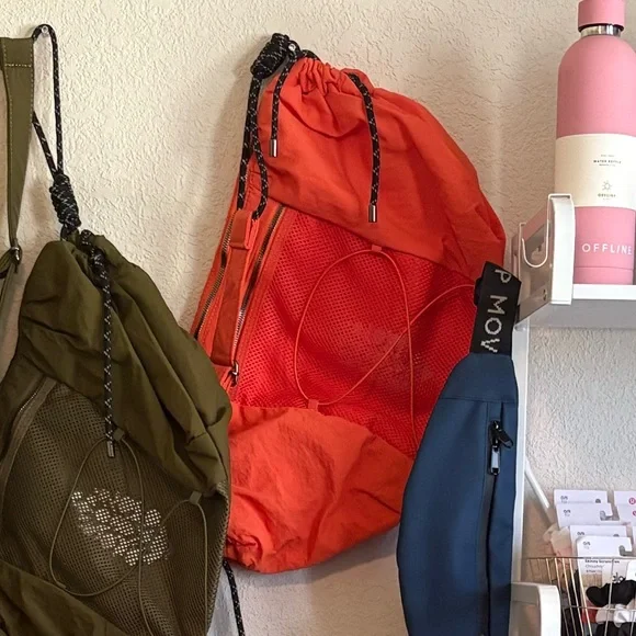 Free people movement happy landing sling bag - Picture 2 of 2